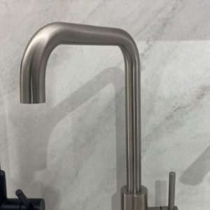 ORO KITCHEN TAP M004
