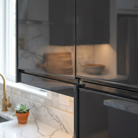 Acrylic-kitchen-cabonets